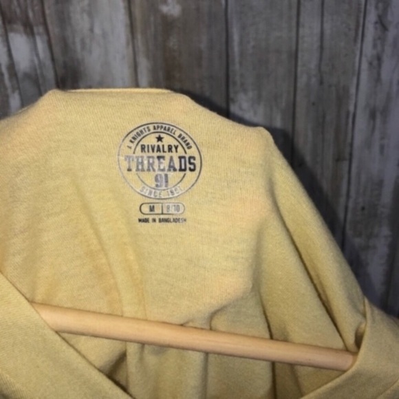 NCAA Washington Huskies Dusty Yellow V Neck Tee - Picture 4 of 4